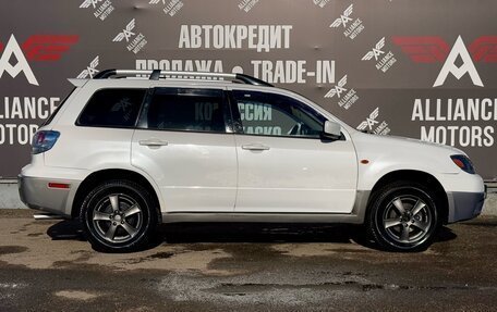 Mitsubishi Outlander III рестайлинг 3, 2003 год, 685 000 рублей, 10 фотография