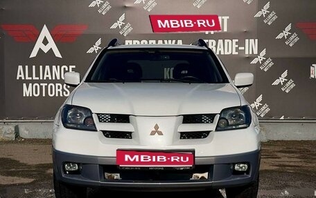 Mitsubishi Outlander III рестайлинг 3, 2003 год, 685 000 рублей, 2 фотография