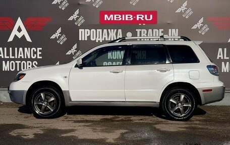 Mitsubishi Outlander III рестайлинг 3, 2003 год, 685 000 рублей, 4 фотография