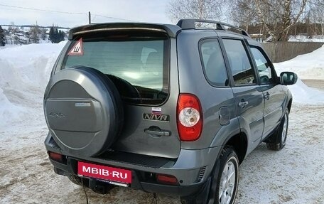 Chevrolet Niva I рестайлинг, 2011 год, 580 000 рублей, 5 фотография