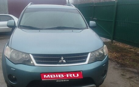 Mitsubishi Outlander III рестайлинг 3, 2008 год, 1 350 000 рублей, 1 фотография