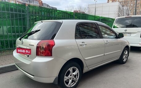 Toyota Corolla, 2005 год, 810 000 рублей, 3 фотография