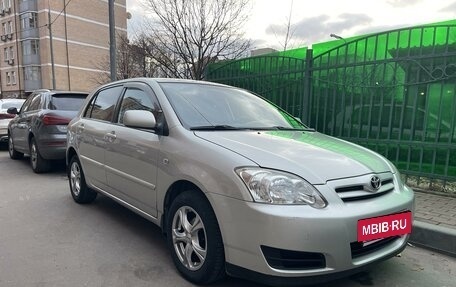 Toyota Corolla, 2005 год, 810 000 рублей, 4 фотография