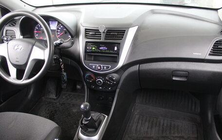 Hyundai Solaris II рестайлинг, 2013 год, 949 000 рублей, 5 фотография