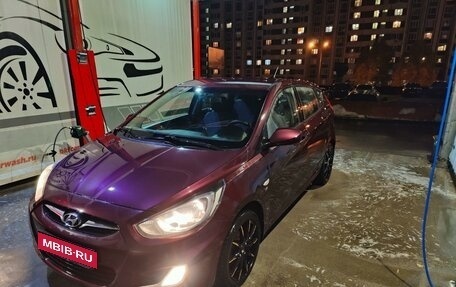 Hyundai Solaris II рестайлинг, 2012 год, 700 000 рублей, 12 фотография