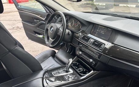 BMW 5 серия, 2011 год, 2 420 000 рублей, 6 фотография