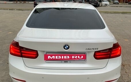 BMW 3 серия, 2013 год, 1 750 000 рублей, 3 фотография