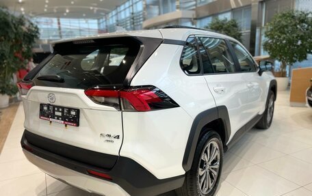 Toyota RAV4, 2024 год, 5 050 000 рублей, 3 фотография