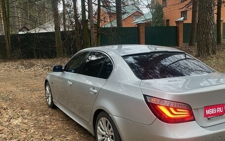 BMW 5 серия, 2004 год, 1 010 000 рублей, 3 фотография