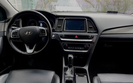 Hyundai Sonata VII, 2018 год, 1 880 000 рублей, 27 фотография