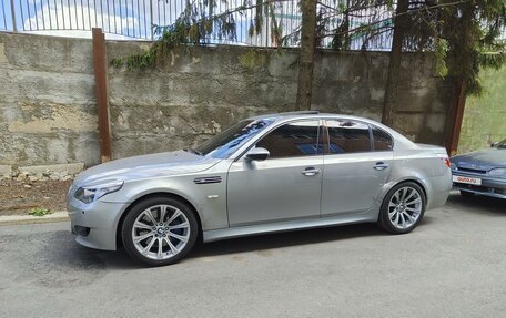 BMW M5, 2005 год, 2 100 000 рублей, 8 фотография