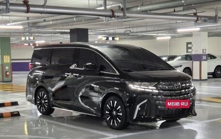 Toyota Alphard, 2024 год, 17 990 000 рублей, 4 фотография