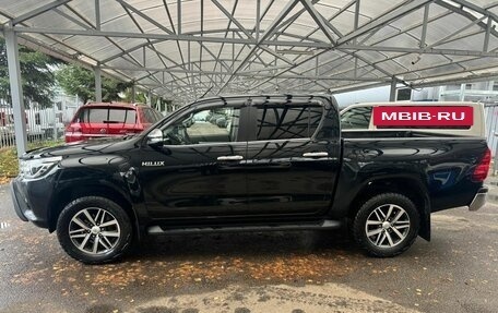 Toyota Hilux VIII, 2016 год, 3 039 000 рублей, 8 фотография