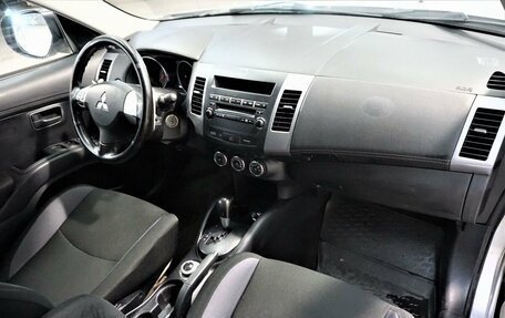 Mitsubishi Outlander III рестайлинг 3, 2011 год, 1 099 800 рублей, 3 фотография