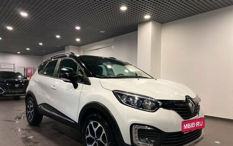 Renault Kaptur I рестайлинг, 2019 год, 2 100 000 рублей, 1 фотография