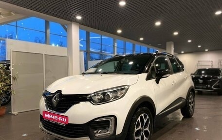 Renault Kaptur I рестайлинг, 2019 год, 2 100 000 рублей, 7 фотография