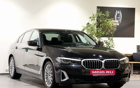 BMW 5 серия, 2022 год, 6 990 000 рублей, 3 фотография