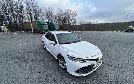 Toyota Camry, 2019 год, 1 949 000 рублей, 6 фотография