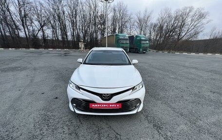 Toyota Camry, 2019 год, 1 949 000 рублей, 5 фотография