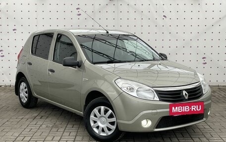 Renault Sandero I, 2014 год, 790 000 рублей, 2 фотография