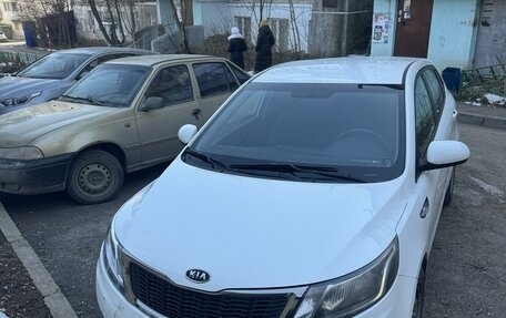 KIA Rio III рестайлинг, 2012 год, 967 000 рублей, 1 фотография