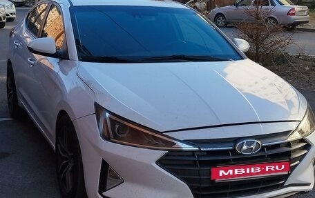 Hyundai Elantra VI рестайлинг, 2019 год, 1 450 000 рублей, 7 фотография