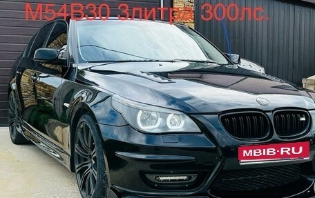 BMW 5 серия, 2004 год, 1 350 000 рублей, 1 фотография