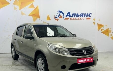 Renault Sandero I, 2012 год, 520 000 рублей, 1 фотография