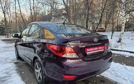 Hyundai Solaris II рестайлинг, 2011 год, 900 000 рублей, 3 фотография