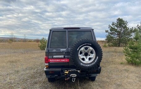 Toyota Land Cruiser 70, 2013 год, 4 600 000 рублей, 10 фотография