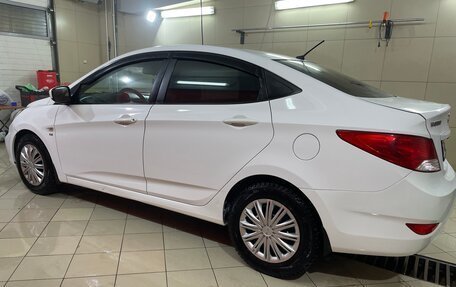 Hyundai Solaris II рестайлинг, 2014 год, 875 000 рублей, 3 фотография