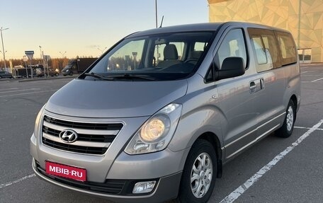 Hyundai H-1 II рестайлинг, 2014 год, 2 000 000 рублей, 1 фотография