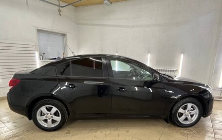 Chevrolet Cruze II, 2010 год, 877 000 рублей, 15 фотография