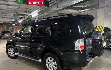 Mitsubishi Pajero IV, 2012 год, 2 430 000 рублей, 3 фотография