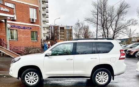 Toyota Land Cruiser Prado 150 рестайлинг 2, 2016 год, 4 090 000 рублей, 1 фотография