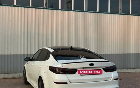 KIA Optima IV, 2019 год, 2 600 000 рублей, 5 фотография