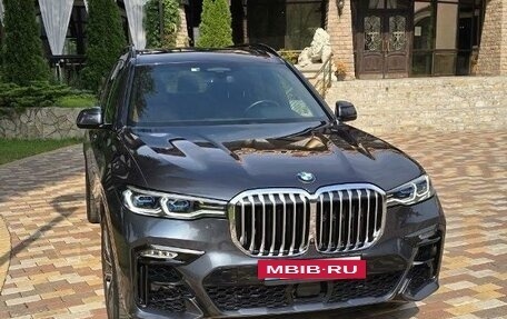 BMW X7, 2019 год, 11 000 000 рублей, 2 фотография