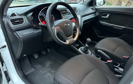 KIA Rio III рестайлинг, 2015 год, 1 065 000 рублей, 18 фотография