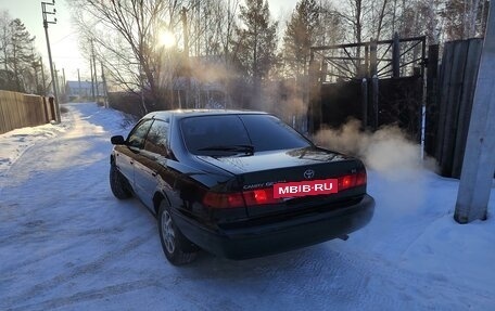 Toyota Camry, 1998 год, 700 000 рублей, 2 фотография