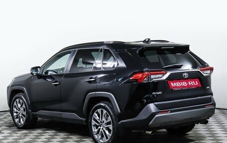 Toyota RAV4, 2021 год, 3 758 000 рублей, 7 фотография