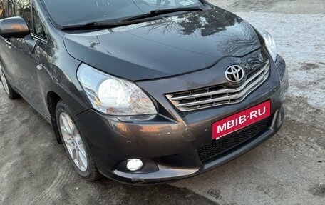 Toyota Verso I, 2011 год, 1 500 000 рублей, 10 фотография