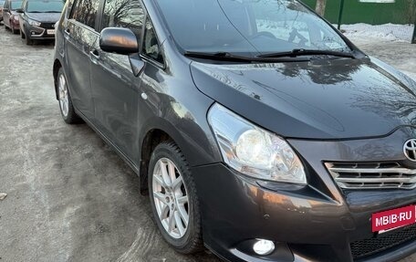 Toyota Verso I, 2011 год, 1 500 000 рублей, 9 фотография