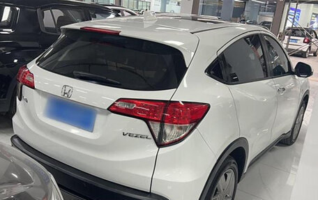 Honda Vezel, 2020 год, 1 650 000 рублей, 7 фотография