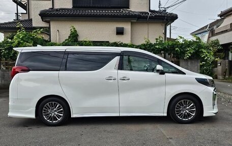 Toyota Alphard III, 2021 год, 3 300 000 рублей, 7 фотография