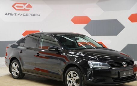 Volkswagen Jetta VI, 2014 год, 1 090 000 рублей, 3 фотография