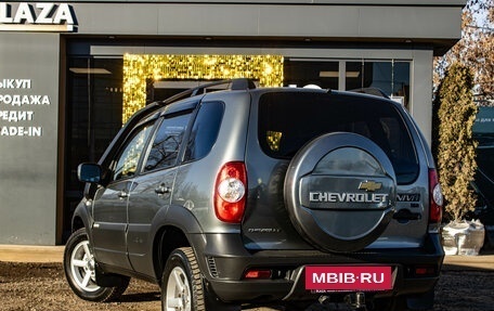 Chevrolet Niva I рестайлинг, 2017 год, 869 000 рублей, 4 фотография