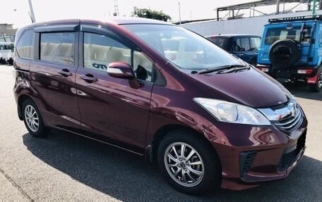 Honda Freed I, 2015 год, 913 000 рублей, 1 фотография