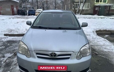 Toyota Corolla, 2004 год, 595 000 рублей, 2 фотография