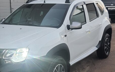 Renault Duster I рестайлинг, 2018 год, 1 800 000 рублей, 3 фотография