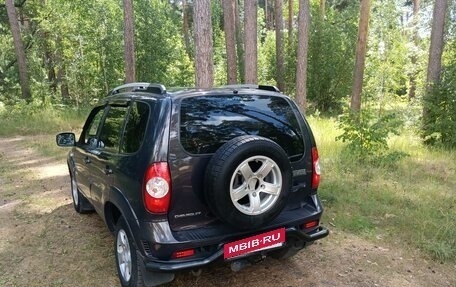 Chevrolet Niva I рестайлинг, 2016 год, 800 000 рублей, 5 фотография